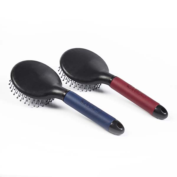 brushes-mane-tail-catterick